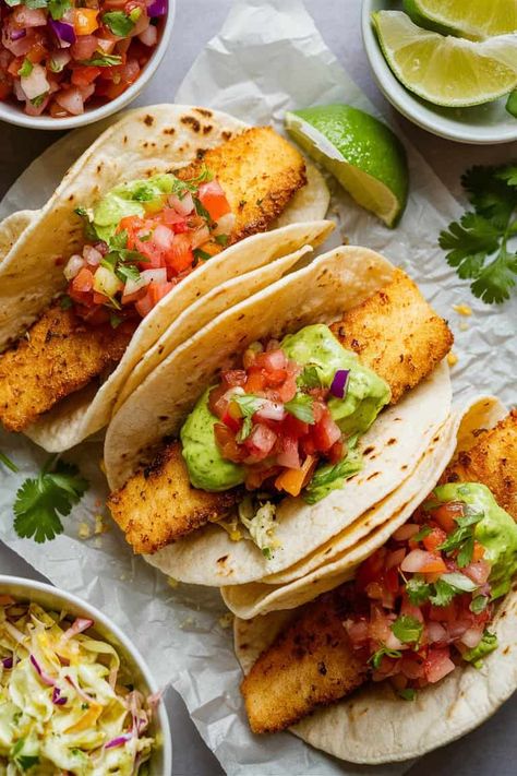 Hold onto your forks, because we’re about to turn fish into pure fun with these air fryer fish tacos! We’re huge fans of quick meals that don’t skimp on flavour. Pairing crispy fish with the Tilapia Fish Tacos Air Fryer, Fish Tacos Air Fryer, Halibut Fish Tacos, Air Fryer Fish Tacos, Seafood Extravaganza, Flavour Pairing, Fish Tilapia, Fish Tacos Tilapia, Tilapia Tacos