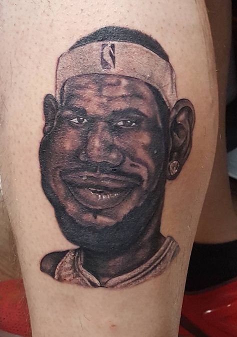 Did this character of LeBron James on my buddy because he lost the bet 2 years ago to my other buddy. Lebron Tattoo, Lebron James Tattoos, James Tattoo, My Buddy, Tattoos Ideas, Lebron James, Portrait Tattoo, Lost, Tattoos