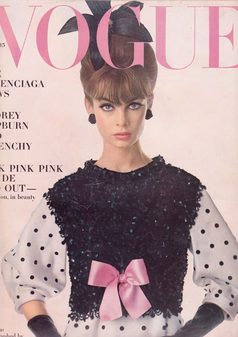 https://flic.kr/p/Mf7B5N | Vogue April 1963 | Jean Shrimpton shot by William Klein Vintage Vogue Covers, 1960s Vogue, Fashion Magazine Design, William Klein, Fashion Design Classes, Jean Shrimpton, Vogue Vintage, Vogue Magazine Covers, Look Jean