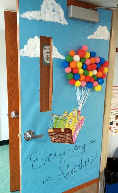 40 Excellent Classroom Decoration Ideas - Page 2 of 2 - Bored Art Spring Classroom Door, Classroom Door Decorating, Disney Themed Classroom, Spring Door Decoration, Deco Disney, Spring Bulletin, Disney Classroom, Spring Classroom, Teacher Doors