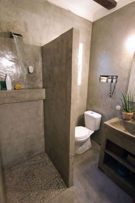 0504548758 Cement Bathroom, Concrete Effect Paint, Bilik Air, Concrete Bathroom, Small Bathroom Makeover, Outdoor Bathrooms, Bathroom Design Decor, Toilet Design, Bathroom Inspiration Decor