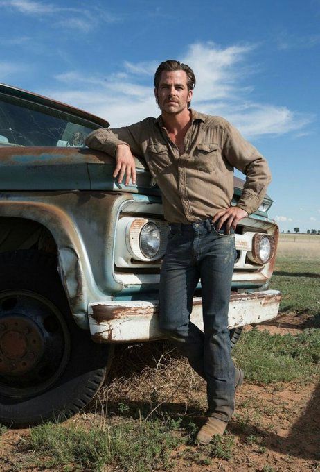 #chrispine - Twitter Search / Twitter Hell Or High Water, Mens Western Wear, Chris Pine, High Water, Country Boys, Good Looking Men, Feature Film, Western Boots, Movie Stars