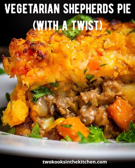 This unique vegetarian shepherds pie is made with plant-based 'beef' and topped with a root vegetable mash. Same tastes and textures as a classic beef shepherds pie - and just as delicious. (You can, of course, use regular ground beef if you're not a vegetarian).  #vegetarianshepherdspie #shepherdspierecipe Vegetarian Sheppards Pie, Vegetable Mash, Lenten Meals, Sheppard Pie, Gnocchi Recipes Easy, Vegetarian Shepherds Pie, Easy Mac N Cheese, Shepards Pie, Vegan Worcestershire Sauce