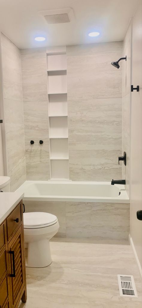 Side By Side Niche, Tub With Tile Walls And Niche, Tile On Front Of Tub, Garden Tub With Tile Surround, Bath Tiles Ideas Tub Surround, Guest Bath Tile Tub Surround, Tub With Niche Wall, Modern Tub Surround Ideas, Bathtub Niche Ideas Built Ins