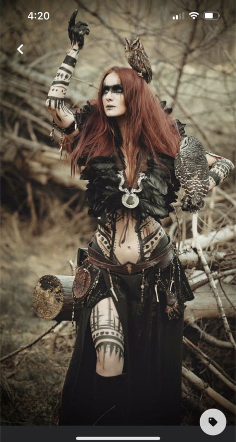 Viking Sorceress Cosplay, Larp Witch Costumes, Viking Fairy Costume, Nordic Goddess Costume, Norse Goddess Costume, Viking Witch Costume Female Diy, Viking Shaman Woman, Norse Witch Costume, Viking Queen Costume