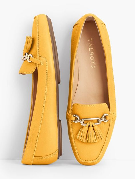 Leather School Shoes, Traditional Shoes, Moccasin Shoes, Yellow Pants, Driving Moccasins, Classic Style Women, Only Shoes, Decorative Hardware, Yellow Leather