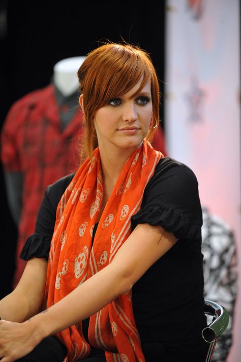 Ashlee Simpson Ashley Simpson Hair, Ashlee Simpson Style, Ashley Simpson, Alexander Mcqueen Skull Scarf, Red Hair Colors, Long Hair Style, Alexander Mcqueen Skull, Red Hair Don't Care, Ashlee Simpson