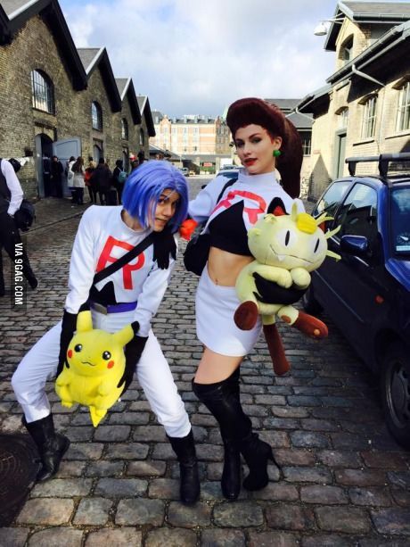 Duo Cosplay, Rocket Costume, Anime Duos, Halloween Duo, Iconic Halloween Costumes, Iconic Duos, Halloween Duos, Couples Cosplay, Couple Cosplay