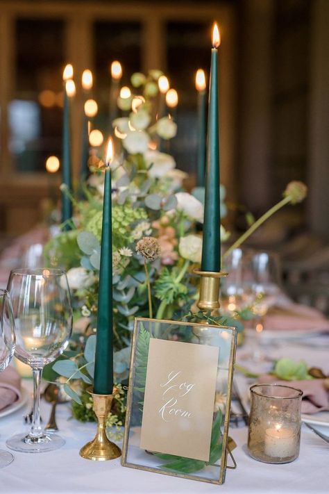 Evergreen Theme Wedding, Color Combos With Green, Tablescapes Ideas, Emerald Green Wedding, Calligraphy Signs, Wedding Color Combos, Floral Installations, Emerald Green Weddings, Homeward Bound