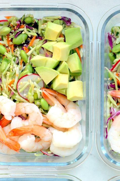 The quick 10-minute Spicy Cabbage Slaw serves as the low-carb base in this veggie-packed lunch recipe. Topped with high-protein edamame and shrimp, this satisfying lunch will help you power through the afternoon. #glutenfree #glutenfreerecipes #glutenfreefoods #glutenfreeideas #recipe #eatingwell #healthy Spicy Slaw, Spicy Cabbage, Snacks Diy, Edamame Recipes, 200 Calorie, 200 Calorie Meals, Breakfast Low Carb, 100 Calorie, Protein Lunch