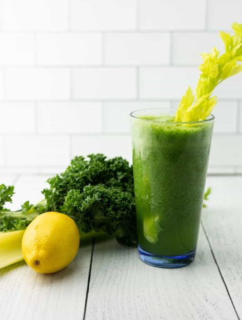 Immune-Boosting Cucumber, Kale, and Celery Smoothie (No Fruit) Mean Green Smoothie, Celery Smoothie, Green Juice Smoothie, Papaya Smoothie, Ginger And Lemon, Immune Boosting Smoothie, Cucumber Smoothie, Dragon Fruit Smoothie, Sweet Smoothies