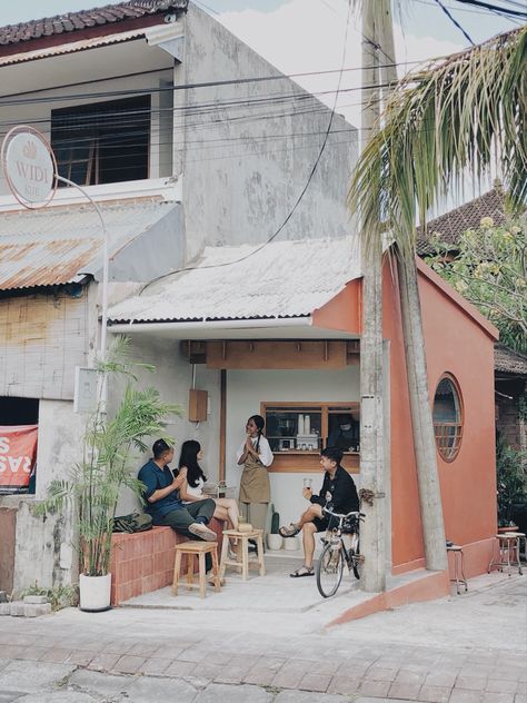 Shop Architecture, Coffee House Design, Matcha Coffee, Mini Cafe, Small Coffee Shop, Outdoor Restaurant Design, Small Cafe Design, Coffee Shop Interior Design, Small Restaurant