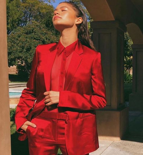 Fancied on Instagram: “going to bless your tl real quick ur welcome (@zendaya)” Zendaya Outfits, Prom Suit, Women In Suits, Zendaya Style, Zendaya Coleman, Prom Suits, Red Suit, Prom Outfits