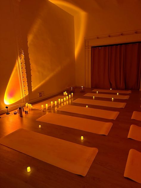 Yoga Aesthetic Studio, Candle Light Yoga, Yoga Classes Aesthetic, Spiritual Room Aesthetic Bedroom, Yoga Lifestyle Aesthetic, Colorful Yoga Studio, Yoga Event Ideas, Meditation Room Aesthetic, Light Energy Aesthetic