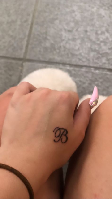 Sister Initial Tattoos, B Hand Tattoo, Hand Initial Tattoo, Initial B Tattoo, B Tattoo Letter Initial, T Initial Tattoo, B Initial Tattoo, Letter S Tattoo Ideas, D Tattoo Initial