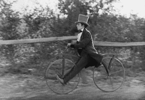 Travel Gif, Walking Machine, Animiertes Gif, Velo Vintage, Buster Keaton, Bicycle Girl, Silent Movie, Bike Style, Vintage Bicycles