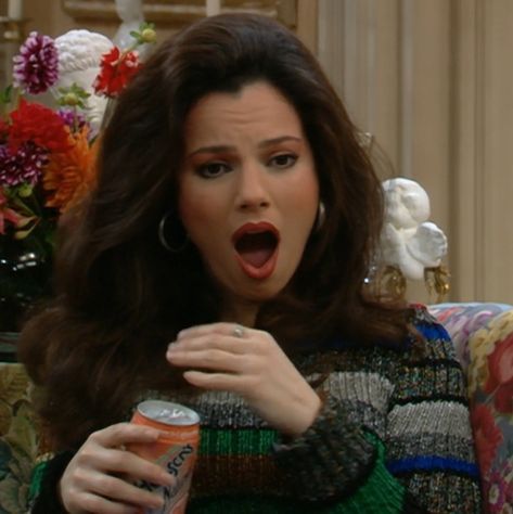 Nanny Fine Hair, Fran Drescher 90s, Fran Fine Quotes, Fran Fine Makeup, Fran Fine Hair, Iconic Brunette Characters, Fran Aesthetic, Fran Fine Aesthetic, Franny Fine