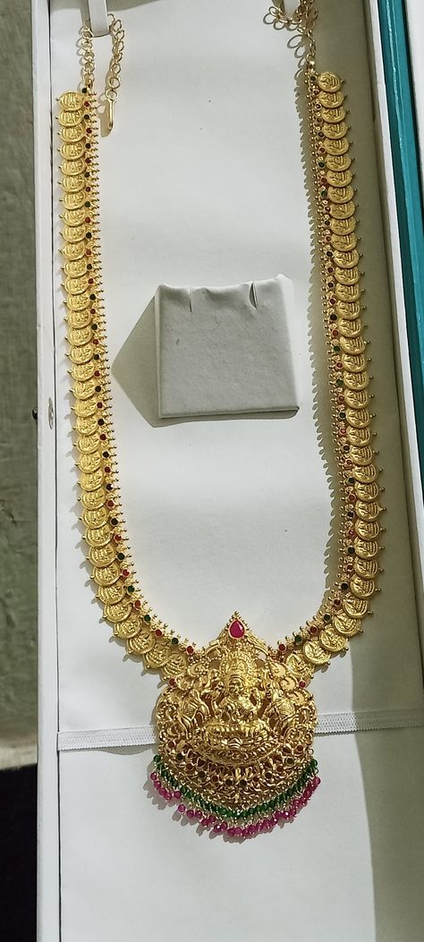 Latest Kasulaperu Designs Gold, Kasula Haram Designs Gold Latest, Kasulaperu Latest Designs Gold, Latest Long Haram Gold Jewellery Designs, Kasulaperu Latest Designs, Haram Designs Gold Latest, Kasu Malai, Kasula Haram, Gold Haram Designs