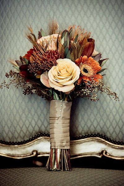 30 Amazing Fall Wedding Bouquet Ideas Bridal Bouquet Fall, Fall Wedding Bouquets, Fall Wedding Flowers, Fall Wedding Ideas, Wedding Inspiration Fall, Fall Weddings, Rustic Chic Wedding, October Wedding, Autumn Wedding