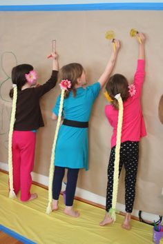 A Very Tangled Birthday Party - paint a wall mural with crayola paint markers and butcher paper Rapunzel Birthday Activities, Rapunzel Party Activities, Rapunzel Activities, Knights Party, Tangled Birthday Party, Rapunzel Birthday, Rapunzel Birthday Party, Tangled Birthday, Rapunzel Party