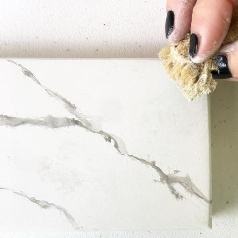 Faux Marble Painted Tile Floor, Faux Marble Paint Techniques, Marble Effect Paint, Marble Tutorial, Marble Diy, Faux Marble Paint, Faux Painting Techniques, Old World Furniture, Kitchen Cabinet Inspiration