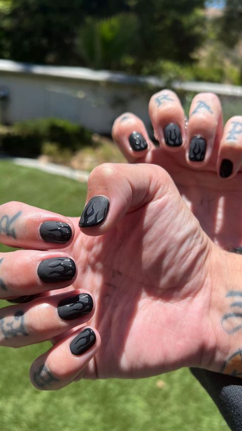 Men Black Nail Polish, Nails Hombres, Rocker Nails, Men Hands, Villain Arc, Matching Nails, Nail 2023, Customization Ideas, Nail Piercing