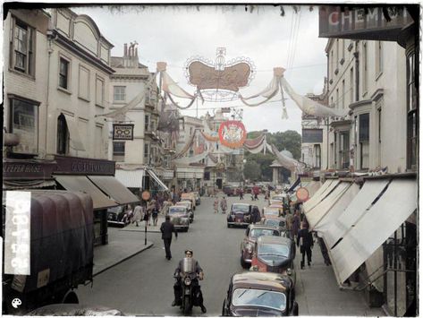 How Brighton's upmarket shopping street looked in 1953 | The Argus Brighton Shops, East Street, Brighton And Hove, Power Station, Street Look, Brighton, Picture Show, Old Photos, Street View