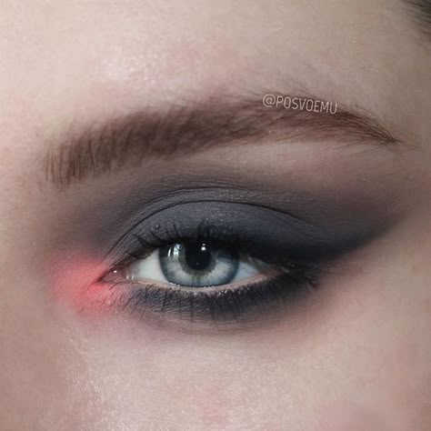 Grey Eye Makeup, Grey Makeup, Grey Eyeshadow, Grey Eyes, Eye Makeup Pictures, Beautiful Eye Makeup, Colorful Eye Makeup, Black Makeup, Makeup Eye Looks