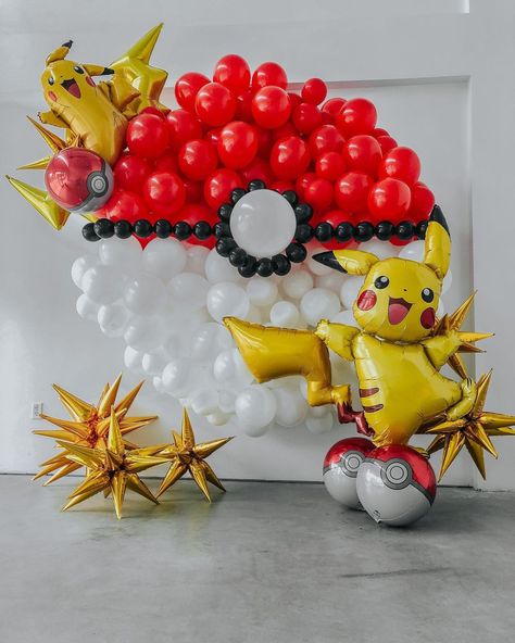 Balloon Therapy (@balloontherapy) • Instagram photos and videos Pokemon Balloons, Pokemon Party Decorations, Pokémon Birthday Party, Pokemon Themed Party, Pokémon Birthday, Pokémon Party, Boy Birthday Party Themes, Pokemon Birthday Party, King Birthday