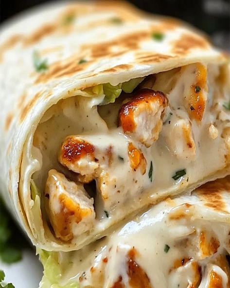 Mexican Chicken Wrap, Tortilla Wrap Recipes Easy, Chicken Wrap Ideas, Tortilla Wrap Ideas, Chicken Tortilla Wrap, Recipes With Tortillas, Tortilla Wrap Recipes, Chicken Tortilla Wraps, Cheesy Garlic Chicken