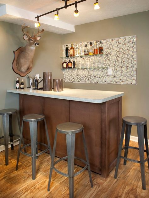 Basement Bar Ideas and Designs: Pictures, Options & Tips | Home Remodeling - Ideas for Basements, Home Theaters & More | HGTV Small Basement Bar, Barra Bar, Small Bars For Home, Basement Bar Design, Bar Mini, Rustic Basement, Home Bar Rooms, Basement Bar Designs, Home Bar Design