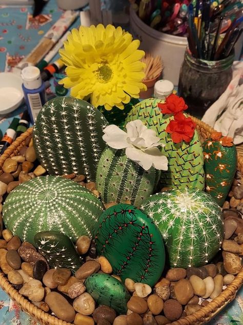 Stone Cactus, Painted Rock Cactus, Rock Cactus, Cactus Paintings, Stone Pictures Pebble Art, Garden Rock Art, Decorative Pebbles, Cactus Painting, Rock And Pebbles