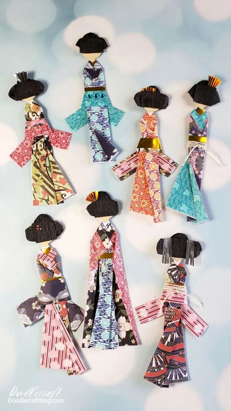 How to Make Japanese Paper Dolls with Origami Paper Bookmarks To Make, Journaling Sketchbook, Free Bingo Cards, Japanese Origami, Handmade Bookmarks, Green Craft, Paper Dress, New Year's Crafts, Handmade Gift Tags