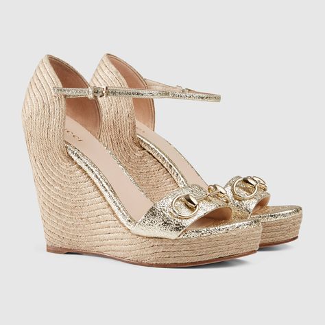 Designer Shoes Gucci, Gucci Espadrilles, Luxury Designer Shoes, Gucci Women, Shoes Gucci, Ankle Strap High Heels, Gucci Horsebit, Espadrilles Platform, Ankle Strap Wedges