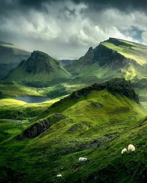 Isle of Skye | Scotland | watschinger_lukas Surreal Places, Scotland Landscape, Scottish Countryside, Bonnie Scotland, Skye Scotland, Scotland Highlands, Its A Mans World, Scottish Landscape, Biome