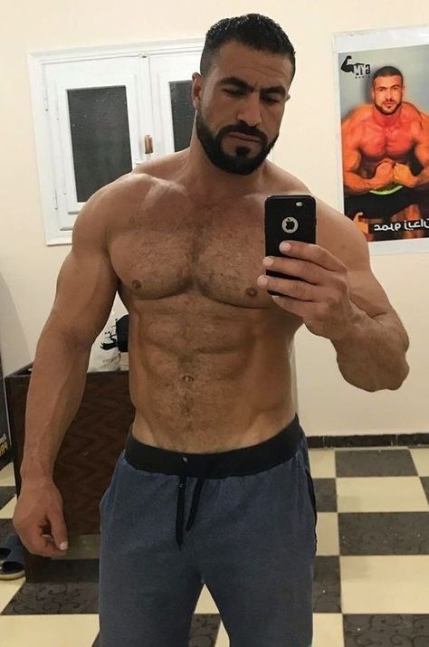 Perfect Body Men, Face Selfie, Men Bodies, Chuck Wagon, Beard Hairstyle, Beefy Men, Awesome Beards, Muscular Men, Sport Man