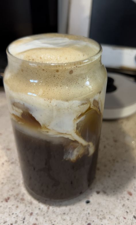 Homemade Honey Cinnamon Coffee Creamer Cinnamon Coffee Creamer Recipe, Honey Cinnamon Coffee, Cinnamon Coffee Creamer, Flavored Coffee Creamer Recipes, Crazy Busy Mama, Homemade Coffee Creamer Recipe, Diy Coffee Creamer, Vanilla Coffee Creamer, Flavored Coffee Creamer