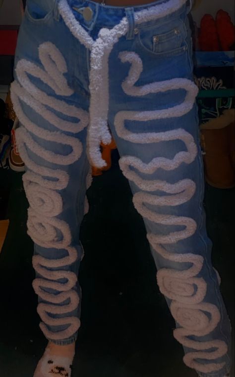 Found this trend on tiktok & I literally had to make me some Fuzzy Rope Jeans, Yarn Jeans Outfit, Yarn Jeans Diy, Yarn Slides Tiktok, Yarn Pants Jeans Diy, Yarn Pants Jeans, Diy Stacked Jeans, Custom Outfit Ideas, Yarn Jeans