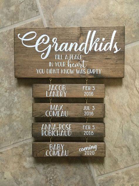 Grandparents Sign, Grandkids Make Life Grand, Grandchildren Sign, Grandkids Sign, Wooden Carved Signs, Personalized Wood Signs, Round Wood Sign, Wood Personalized, Name Plaques