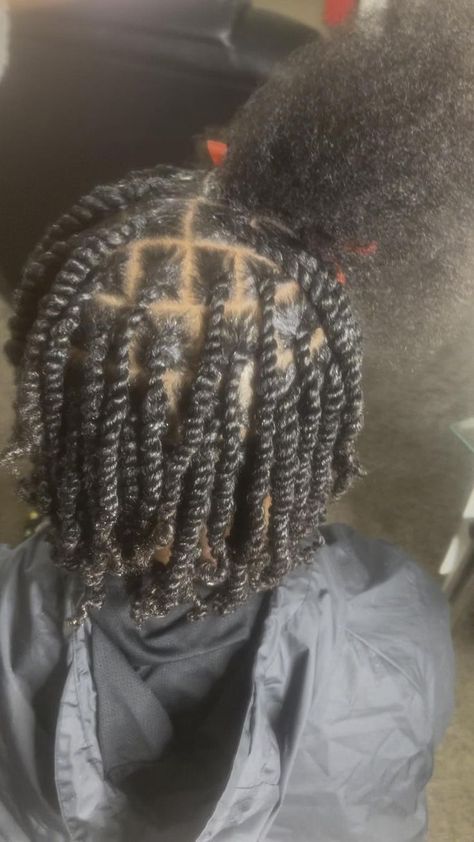 Cute Two Strand Twist Hairstyles, Men's Two Strand Twist, 2 Strand Twist Men Long Hair, Twist Parting Pattern Men, 2 Strands Twist Natural Hair, 2 Strand Twist Men High Top, Styles For 2 Strand Twists, Starter Locs Two Strand Twist Men, Two Strand Twist Parting