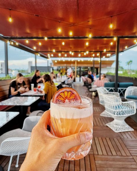 Scottsdale Bars, Garden Drinks, Arizona Living, Dream Bars, Old Town Scottsdale, Living In Arizona, Best Rooftop Bars, Downtown Phoenix, Rooftop Bars