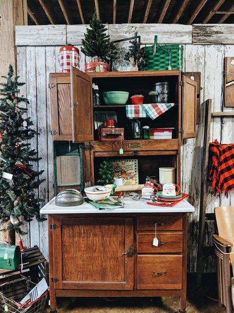 Christmas Hoosier Cabinet, How To Decorate A Hoosier Cabinet, Hoosier Cabinet Christmas Decor, Decorating Hoosier Cabinet, Hoosier Cabinet Ideas Farmhouse, Hoosier Cabinet Decorating Ideas, Antique Hoosier Cabinet, Hoosier Cabinets, Hoosier Cabinet