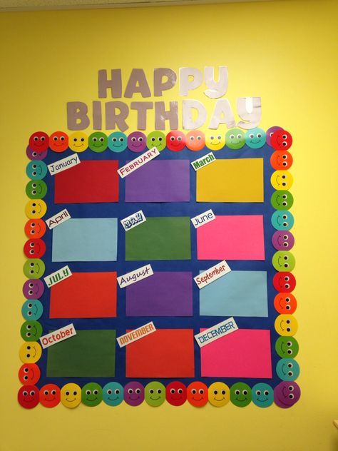 Birthday Decorations Classroom, Birthday Chat Idea For School, Happy Birthday Bulletin Boards Classroom, Birthday Bulletin Boards Free Printables, Classroom Birthday Chart Ideas, Class Birthday Display Classroom Ideas, Birthday Charts For Preschool Ideas, Birthday Wall For Preschool, Birthday Charts For Classroom Ideas Aesthetic