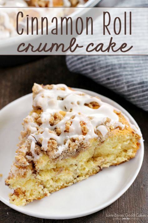 This Cinnamon Roll Crumb Cake starts with refrigerated cinnamon rolls - but you make it extra special with a homemade crumb topping! This recipe is perfect for Easter breakfast! Easter Breakfast, Dessert Simple, Cinnamon Roll Cake, Crumb Cake, Crumb Topping, Köstliche Desserts, Easy Cake Recipes, Cinnamon Roll, Cupcake Recipes