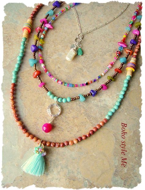 Joyas de Bohemia coloridas capas collar moderno Hippie Layered Beaded Necklace, Turquoise Feather Earrings, Collar Hippie, Boho Jewellery Necklaces, Jewelry Colorful, Indie Jewelry, Boho Jewellery, Hippie Jewelry, Modern Necklaces