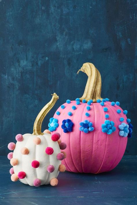 Halloween Crafts For Girls, Crafts For Girls Night, Halloween Table Decorations Centerpieces, Fancy Pumpkins, Decorated Pumpkins, Pumpkin Decorating Ideas, No Carve Pumpkin Decorating, Pumpkin Uses, Pumpkin Pictures