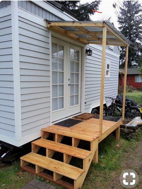 Tiny House Porch, Front Porch Steps, Mobile Home Renovations, House Porch, Building A Porch, Best Tiny House, Mobile Home Porch, Side Porch, Porch Steps