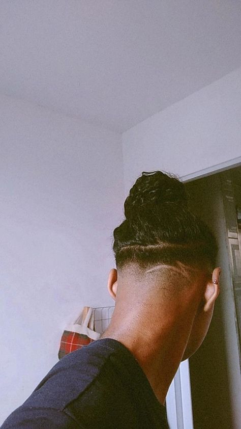 Man Bun Curly Hair, Mens Long Hair Undercut, Man Bun Haircut, Man Bun Undercut, Undercut Curly Hair, Man Bun Hairstyles, Guy Haircuts Long, Natural Hair Short Cuts, Short Hair Bun