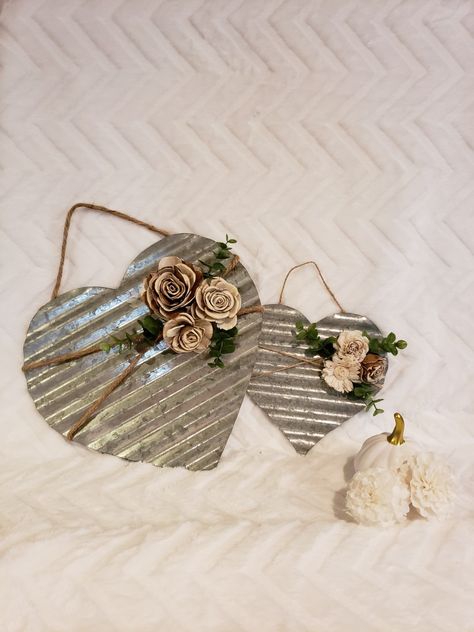 Metal Hearts Diy, Tin Hearts Diy, Gravestone Wreath, Rustic Heart Decor, Tin Hearts, Hearts Decor, Vintage Valentine Crafts, Metal Hearts, Shabby Chic Hearts