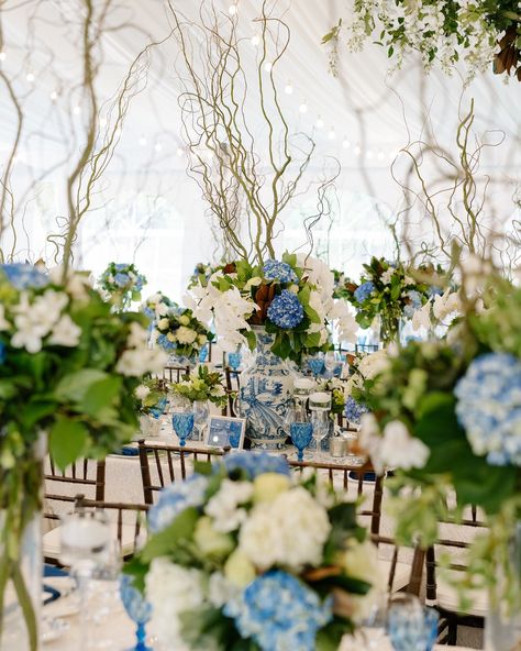 Chinoiserie vases ✔️, blue and white flowers ✔️, beautiful wedding in Sun Valley ✔️ #taylordevents @halsey.pierce Chinoiserie Vases, Chinoiserie Wedding, Blue And White Flowers, Flowers Beautiful, Sun Valley, Halsey, Chinoiserie, Beautiful Weddings, White Flowers